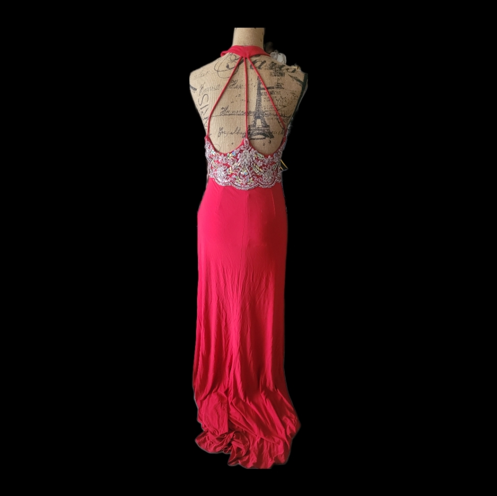 Red Gown With Sequence Embellishments. - image 2